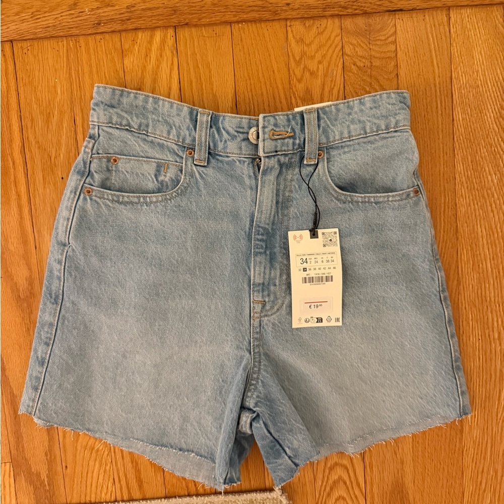 NWT Zara Mom Denim Shorts Size 2